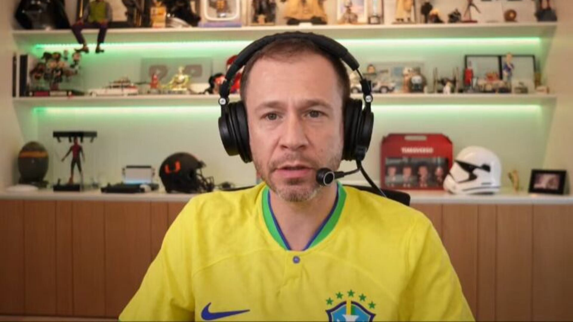 Tiago Leifert vence ação após ataques e doa indenização a instituição contra o câncer infantil