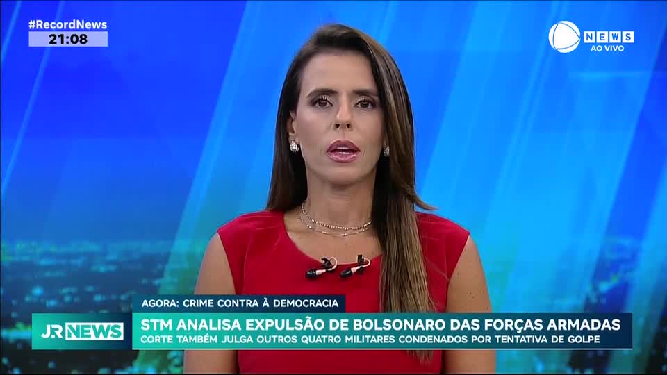 STM analisa expulsão de Bolsonaro das Forças Armadas