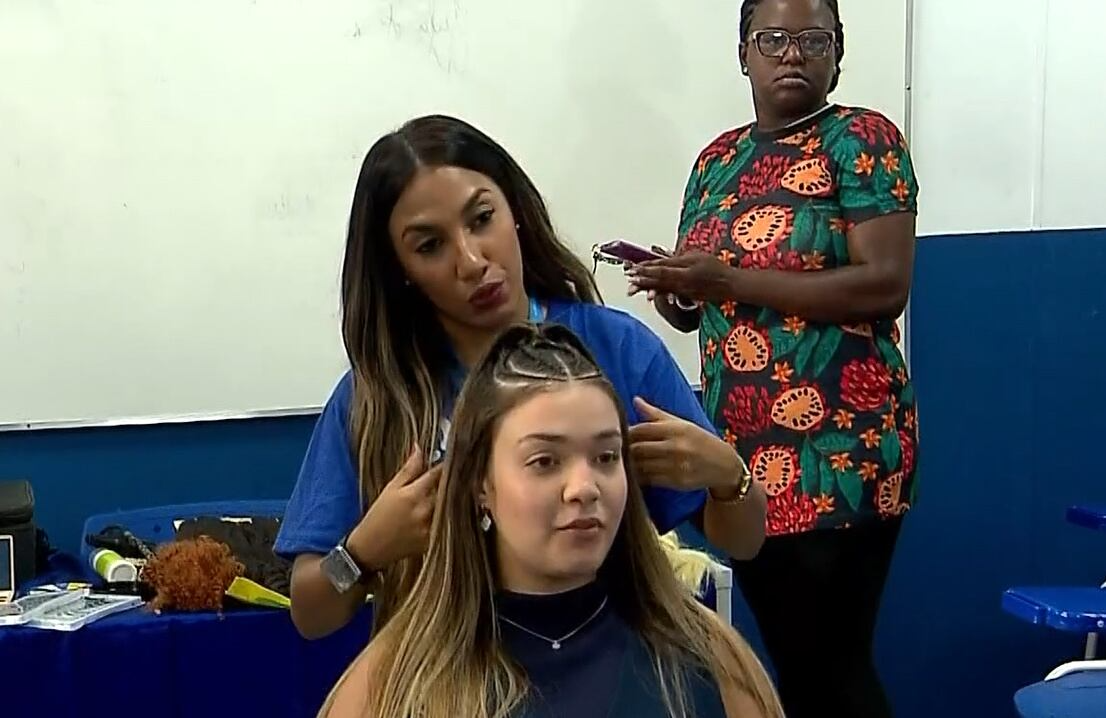 Programa oferece cursos profissionalizantes para mulheres carentes no RJ