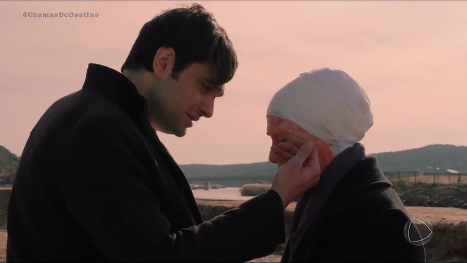 Ali se declara para Çiçek: 'Você é insubstituível' | Chamas do Destino