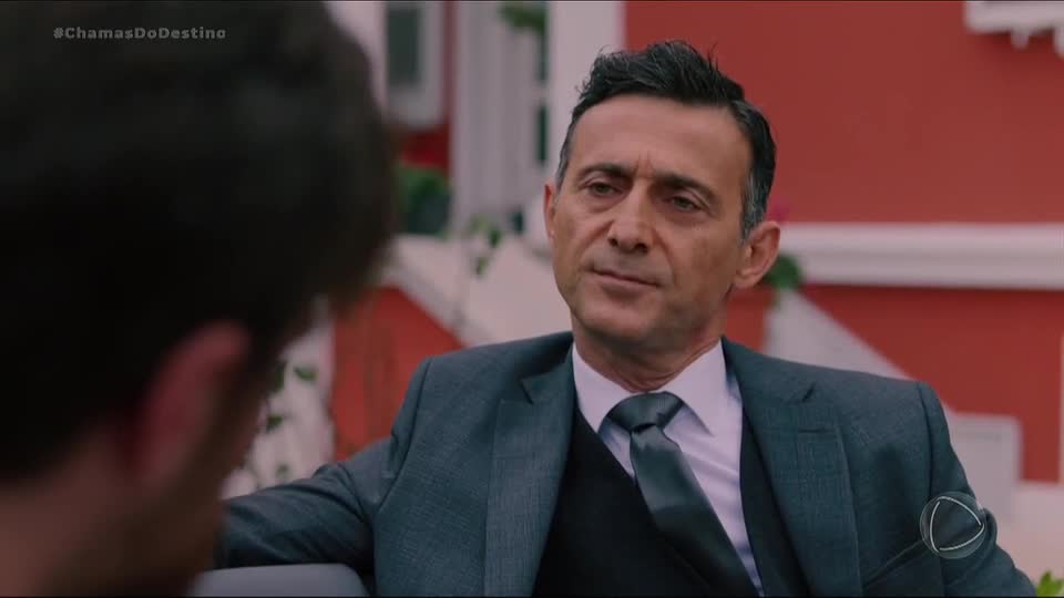 Çelebi questiona Iskender sobre verdadeiro autor da facada | Chamas do Destino