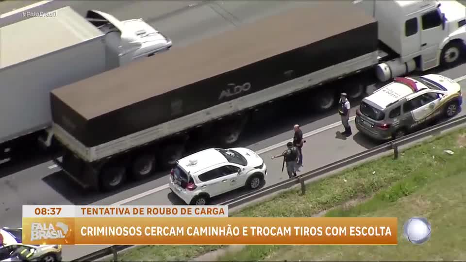 Tentativa de roubo de carga termina em tiroteio em São Paulo