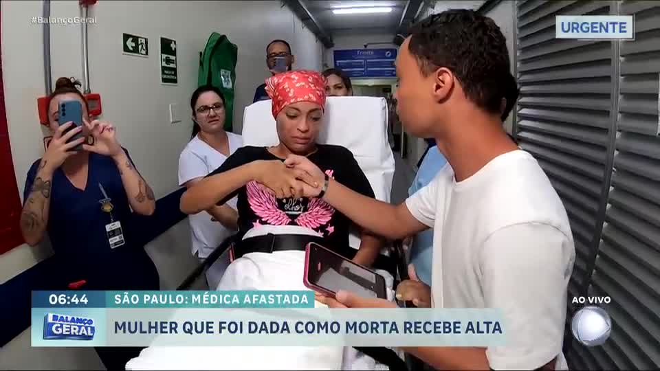 Mulher que chegou a ser dada como morta por médica recebe alta em Bauru (SP)
