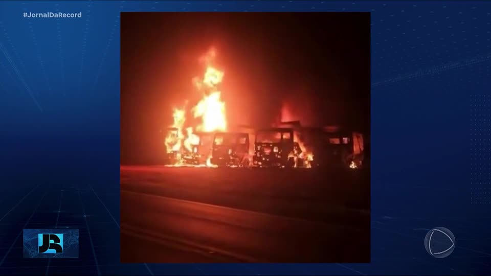 Empresa tem prejuízo de R$ 7 milhões por causa de incêndio que destruiu 11 veículos em Goiás