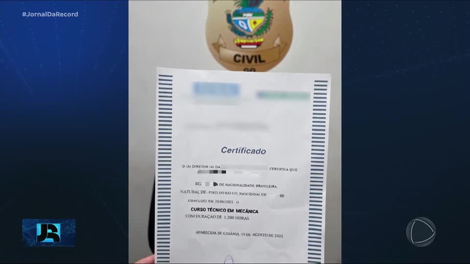 Denúncia anônima leva polícia a investigar esquema de venda de diplomas falsos em Goiânia (GO)