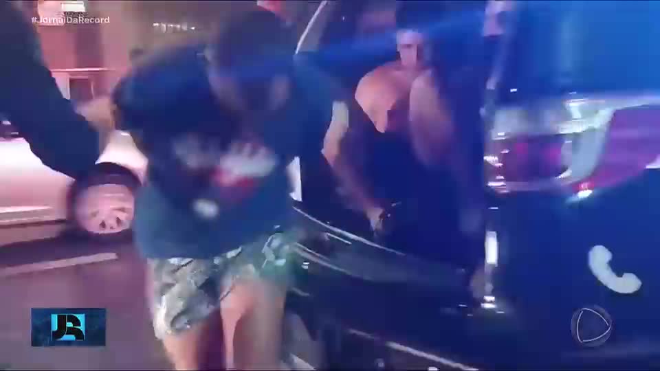 Três homens são presos por ameaçar de morte mulher que devia para agiotas em SP