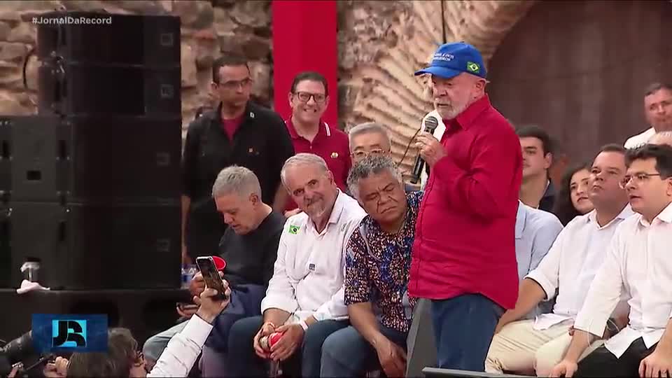 Lula diz que orçamento secreto destinado ao Congresso é um 'sequestro do dinheiro' do governo