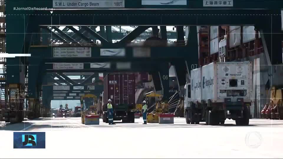 Receita Federal apreende mais de R$ 12 milhões em brinquedos falsificados no Porto de Santos (SP)