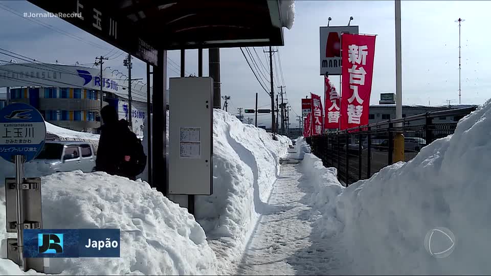 Número de mortos no Japão pela nevasca que atinge o país sobe para 42