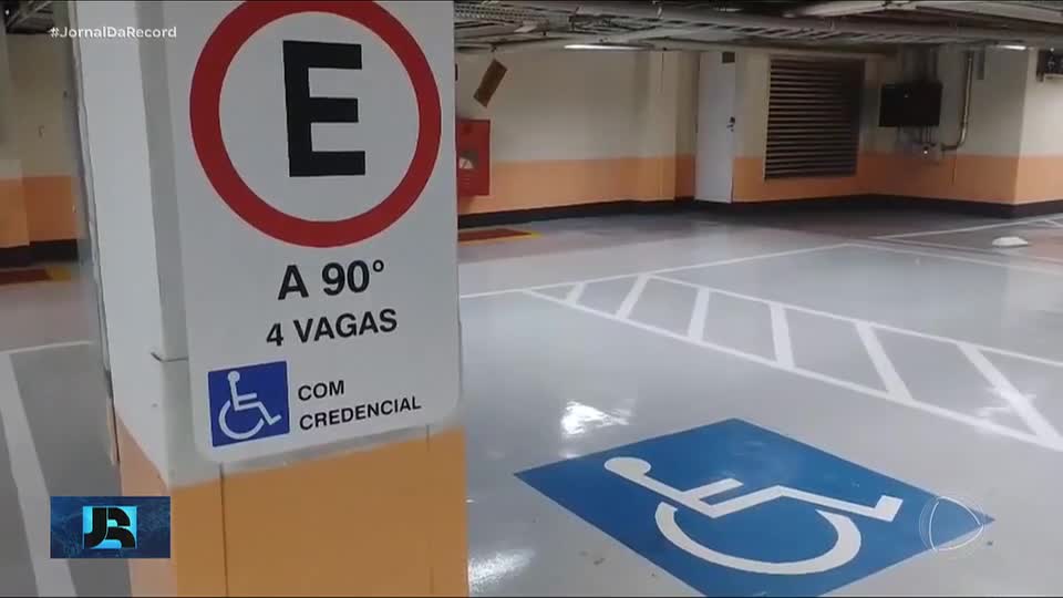 Em oito meses, Prefeitura de SP aplica mais de 15 mil multas por uso irregular de vagas especiais