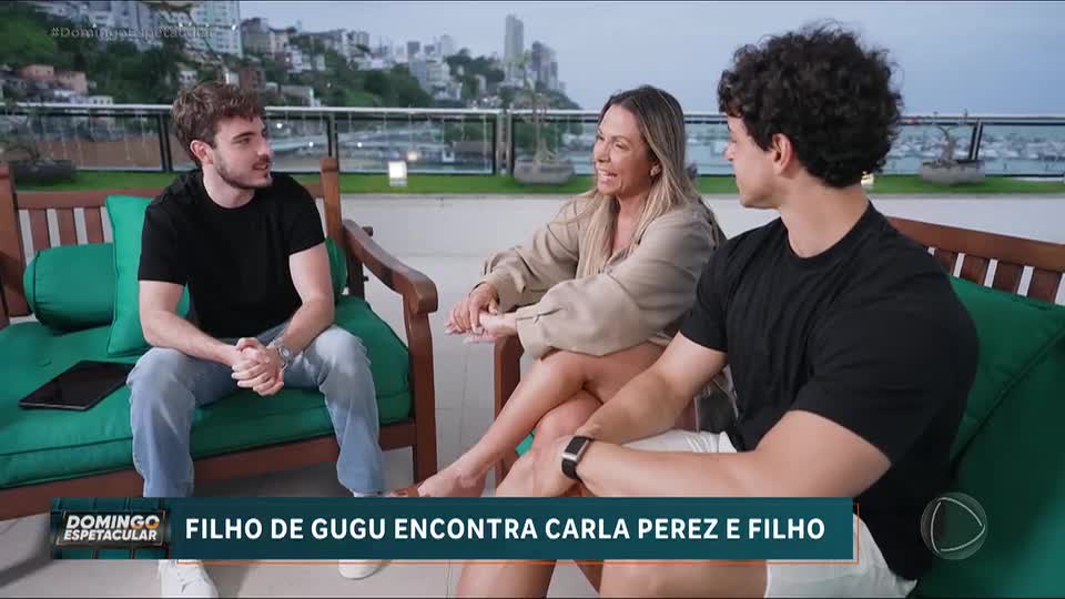 Carla Perez relembra carreira no É o Tchan e comenta nova fase da família
