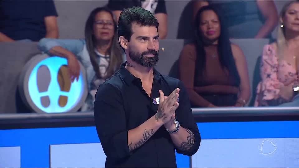 Radamés Furlan perde para Alessandra Scatena e vai para o buraco em duelo rápido 