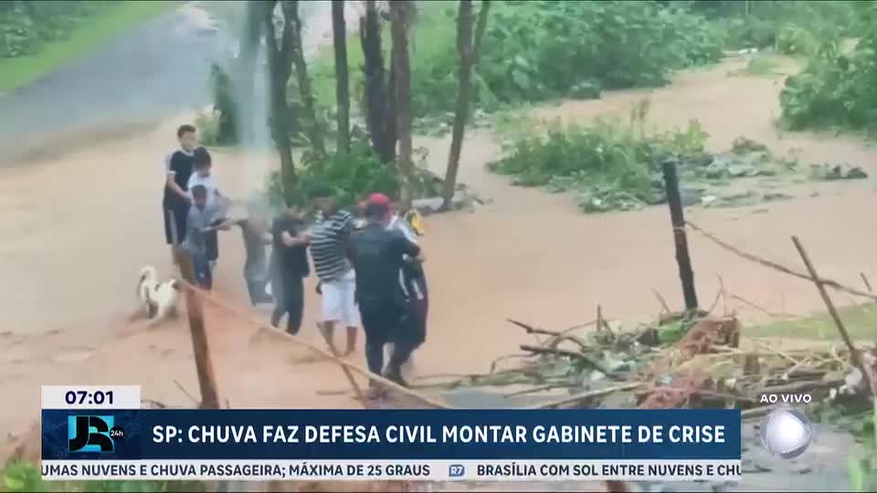 Chuva faz Defesa Civil montar gabinete de crise em São Paulo