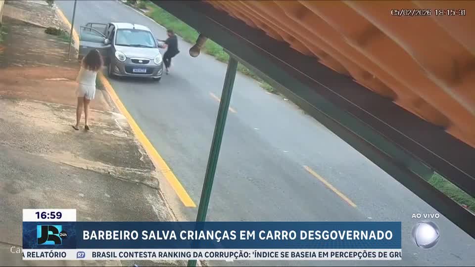Homem pula dentro de carro desgovernado para salvar crianças em Contagem (MG)