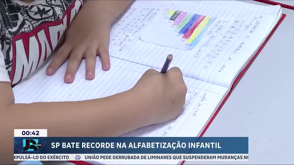 SP bate recorde histórico na alfabetização infantil e recebe Selo Ouro do Ministério da Educação