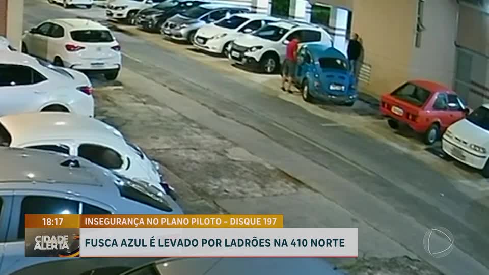 Fusca Azul é furtado na Asa Norte (DF) e ação é registrada por câmeras