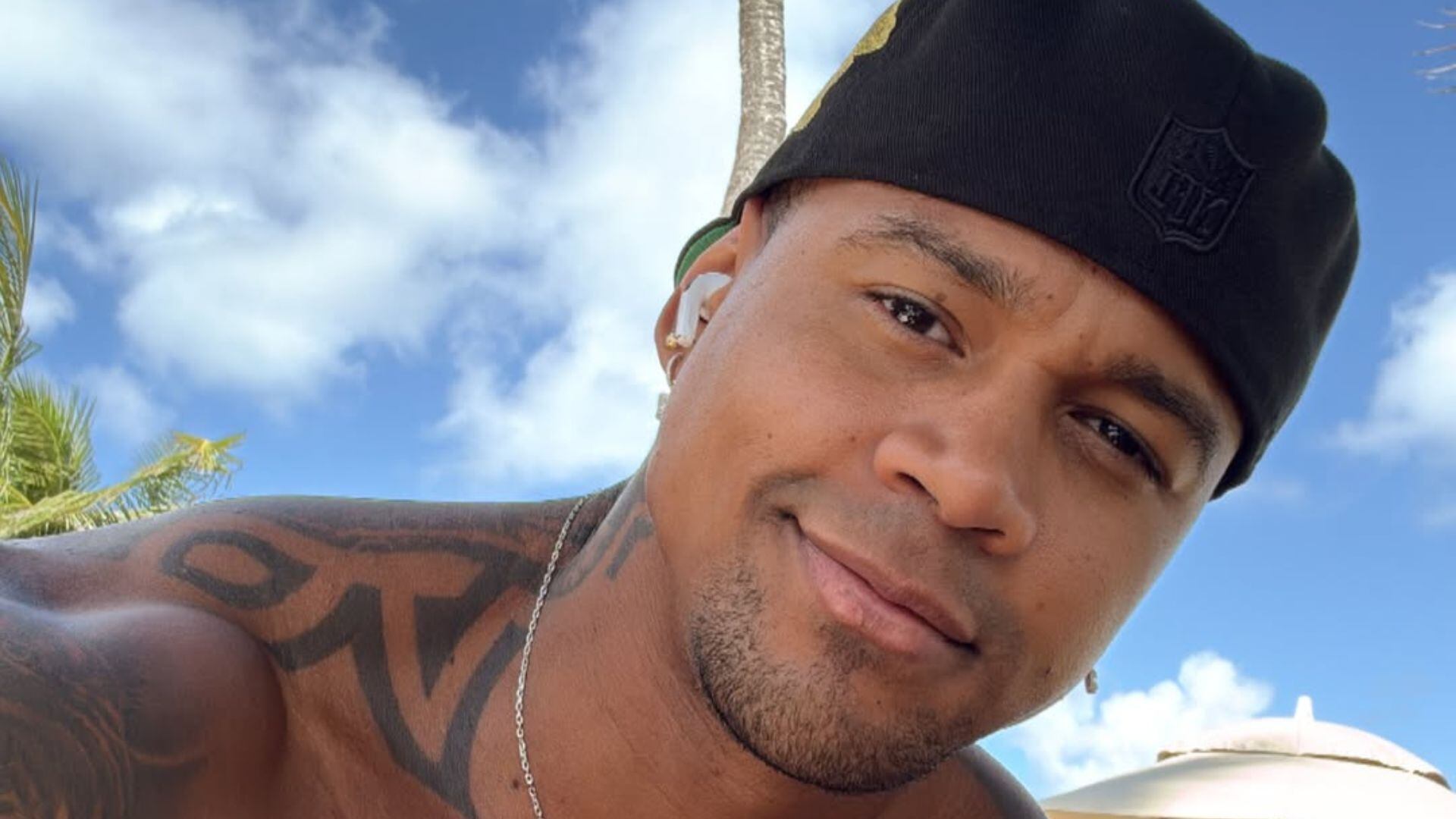 Léo Santana transforma treino em ‘Pocket show’ em academia 