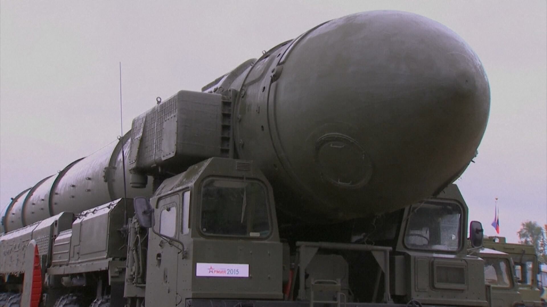 Rússia diz que vai continuar limitando arsenal nuclear