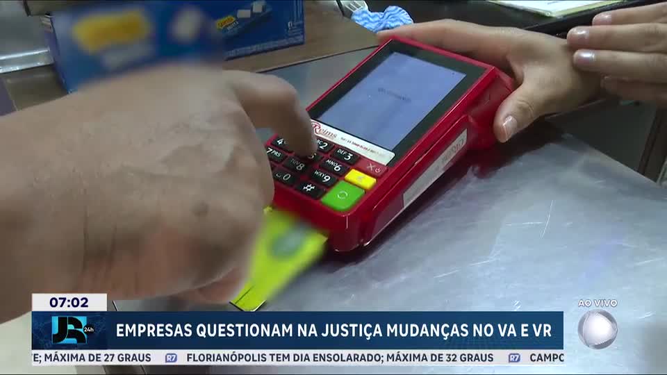 Mudanças no vale refeição já estão valendo em meio a ações na Justiça