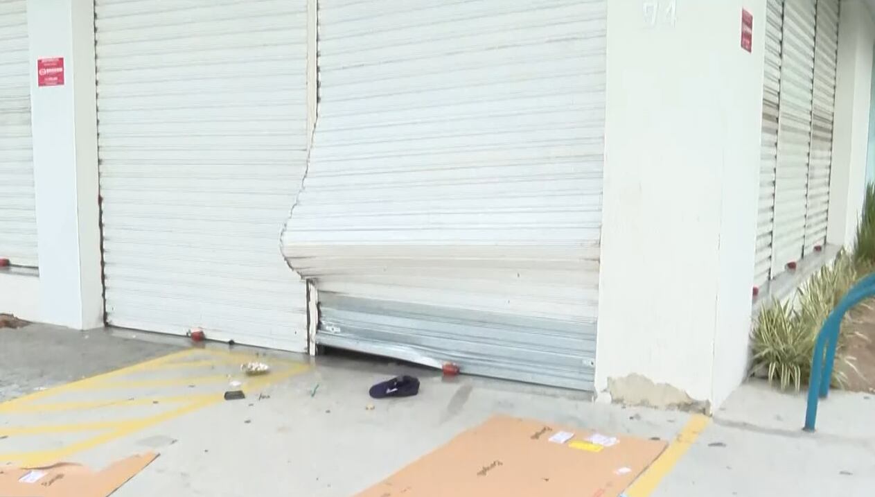 Polícia impede furto em farmácia e prende dois homens no Maracanã, zona norte do Rio