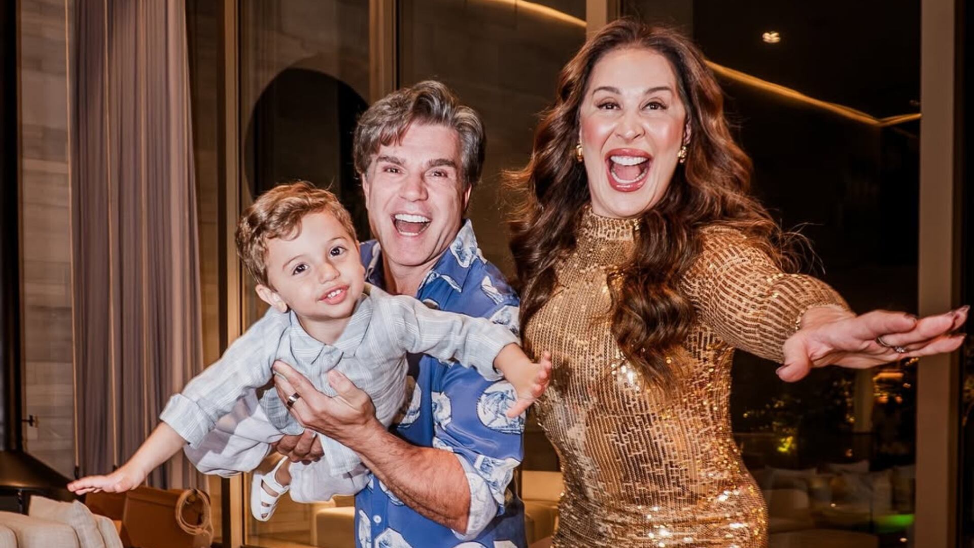 Claudia Raia emociona seguidores com post de aniversário para o filho