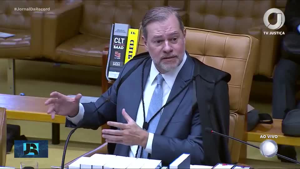 Caso Master: Dias Toffoli determina que PF envie ao seu gabinete dados de celulares apreendidos