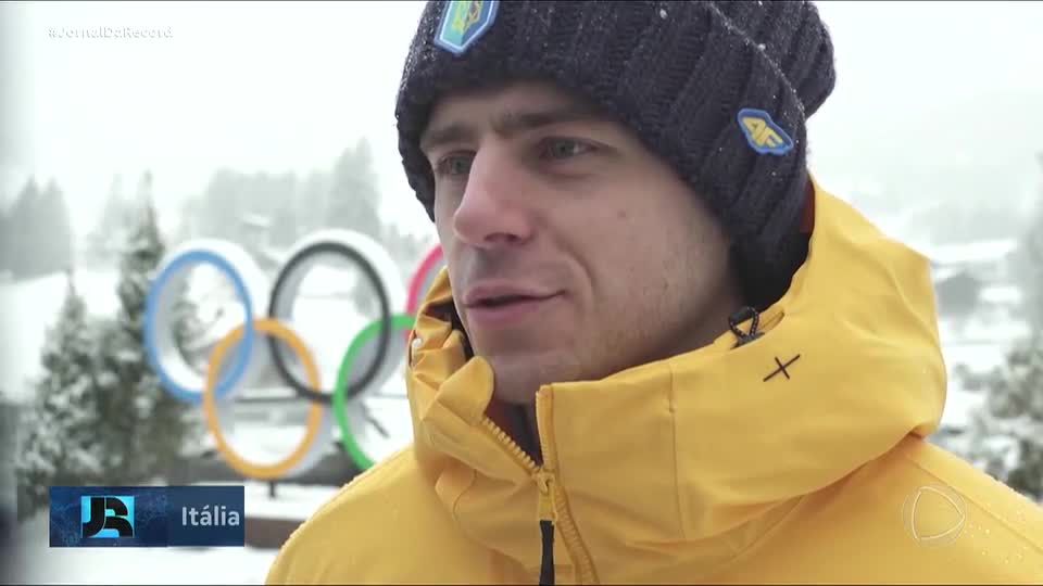 Jogos de Inverno: atleta da Ucrânia é desclassificado por homenagear mortos na guerra em capacete