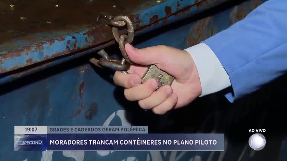 Moradores trancam containers de lixo para evitar problemas com descarte inadequado