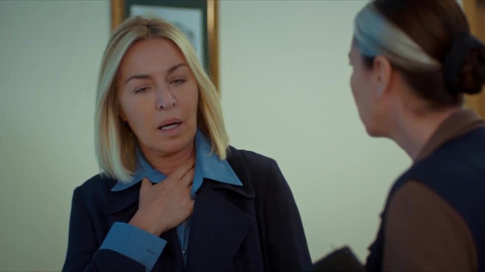 Cahide não consegue se perdoar após forjar a morte de Turna | Mãe 