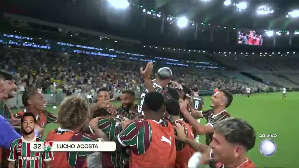 Golaço do Fluminense! Lucho Acosta abre o placar no clássico em grande estilo