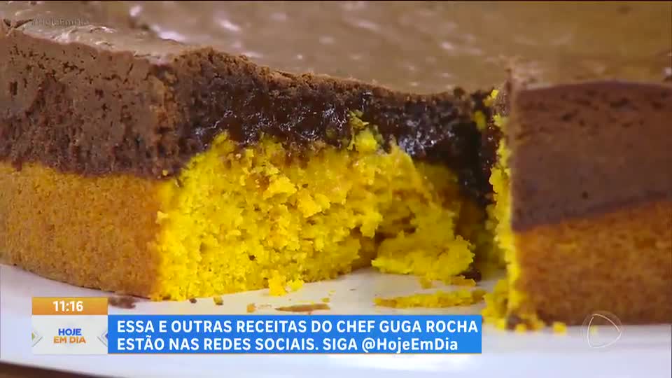 Receita do Chef: Aprenda a fazer bolo de cenoura com brownie