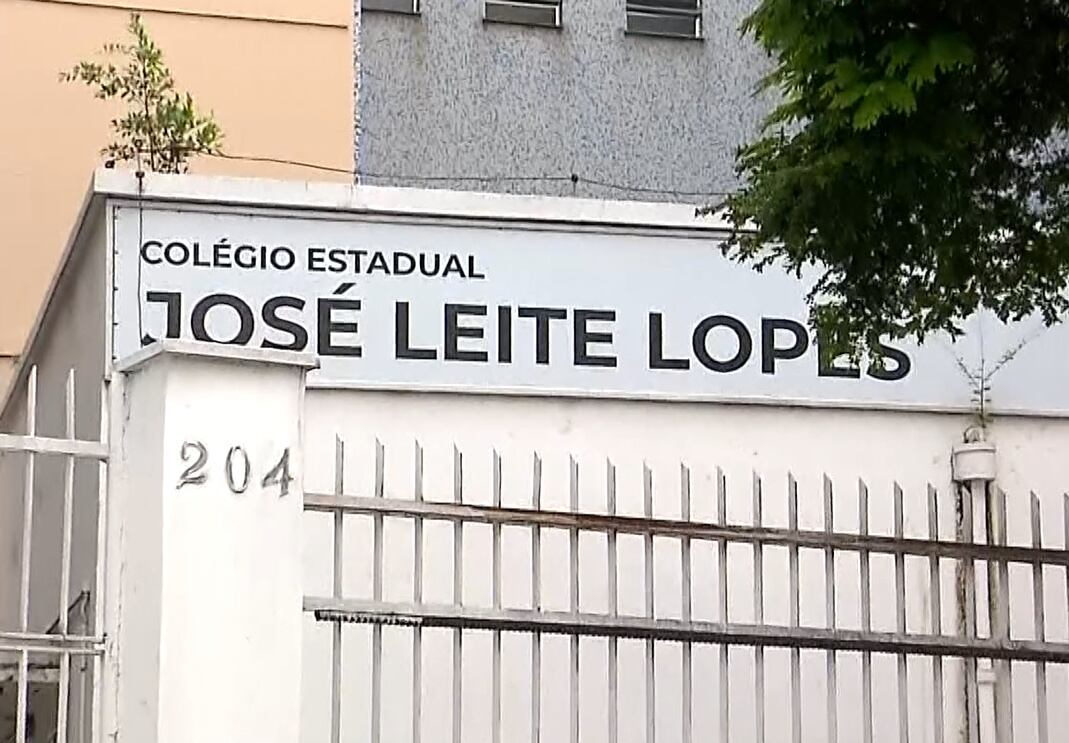 Problema no ar-condicionado prejudica volta às aulas em escola estadual na zona norte do Rio