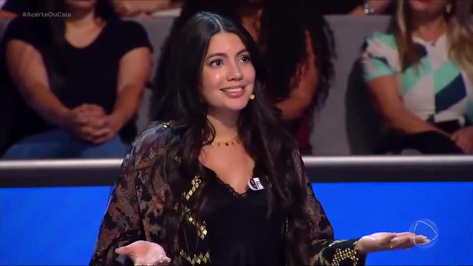 Fernanda Bande cai no buraco após pergunta sobre país com tradição em ganhar maratonas