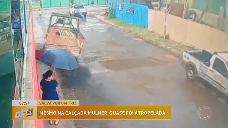 Confeiteira escapa por um triz de atropelamento na Vila Planalto (DF)