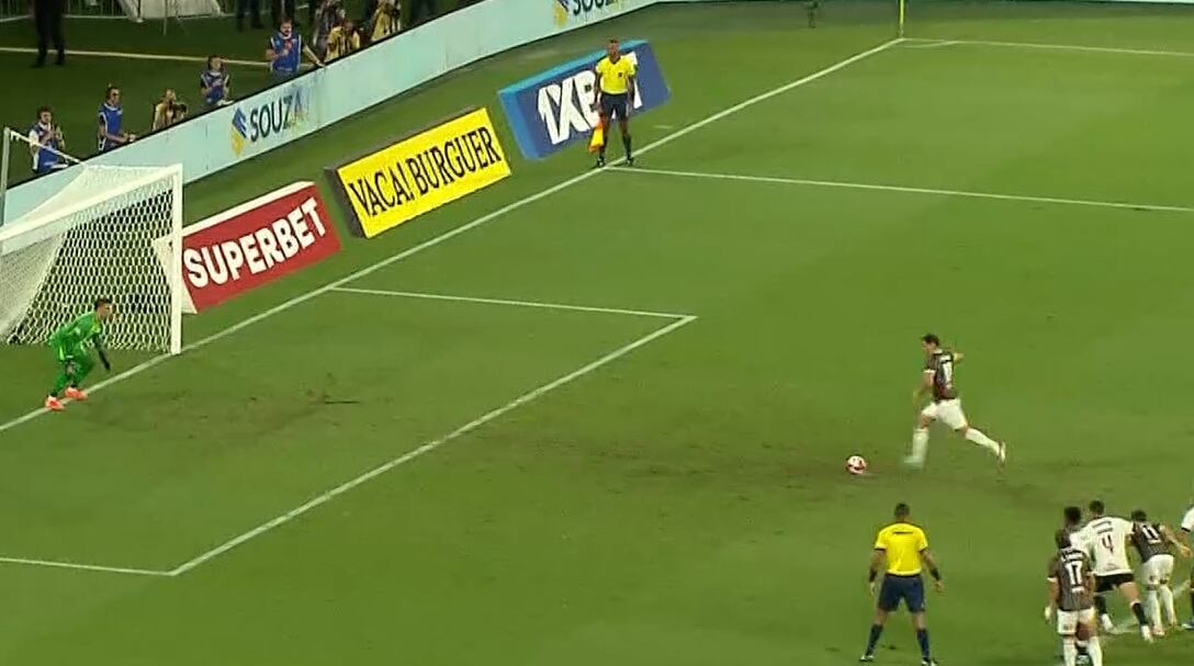 Fluminense empata com Vasco e avança para final do Cariocão