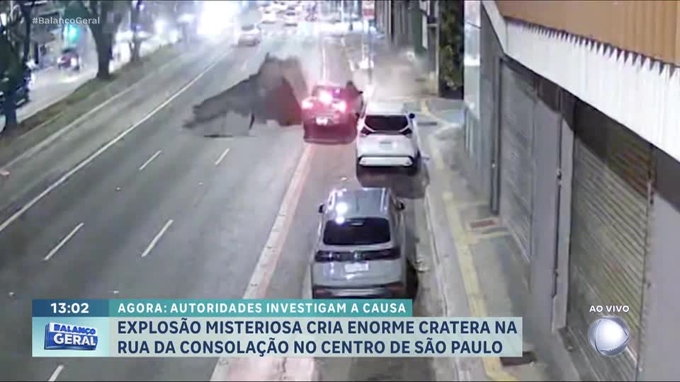 Explosão abre cratera na rua da Consolação, uma das vias mais movimentadas do centro de São Paulo