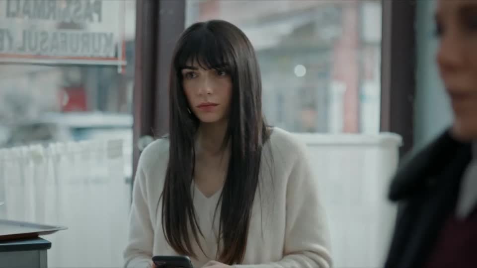 Para se vingar do irmão, Iskender entrega a localização de Gunes | Chamas do Destino