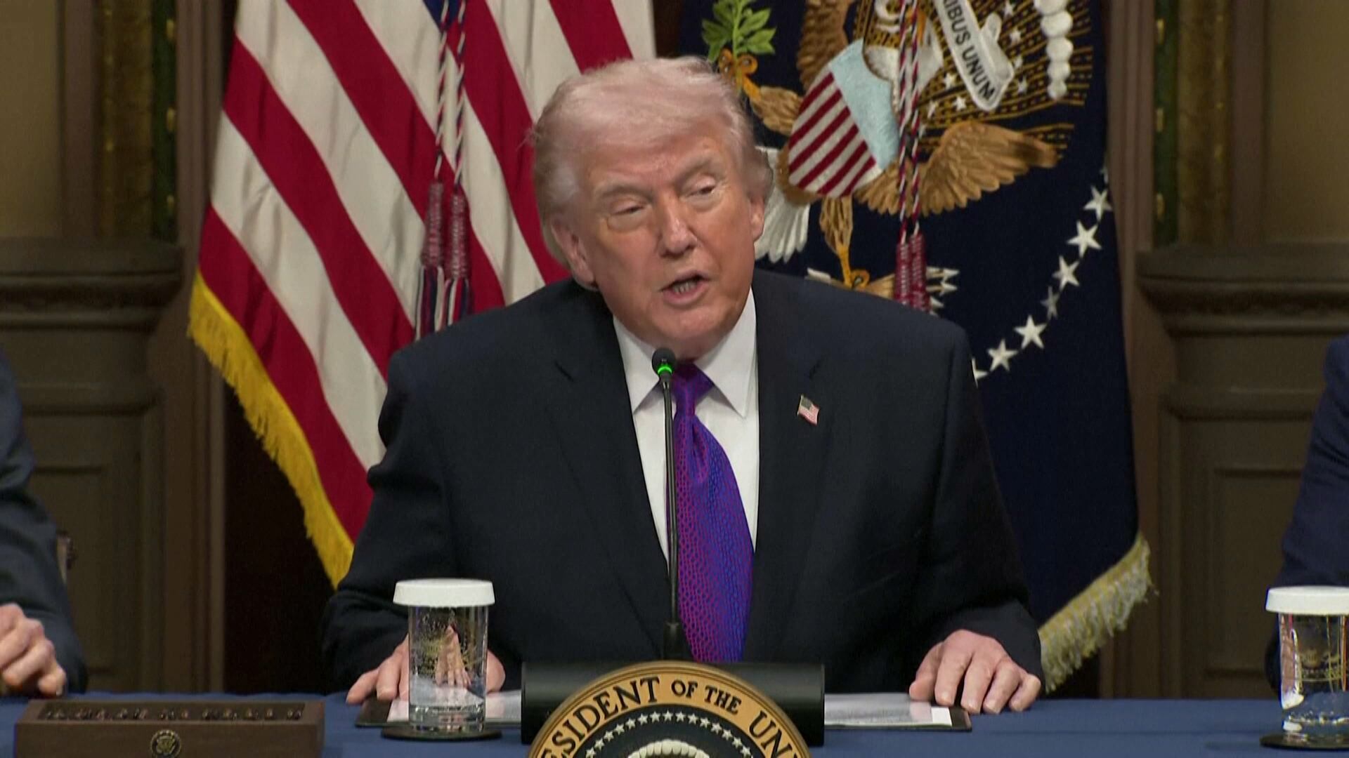 Trump diz que está em 'posição muito forte' contra o Irã