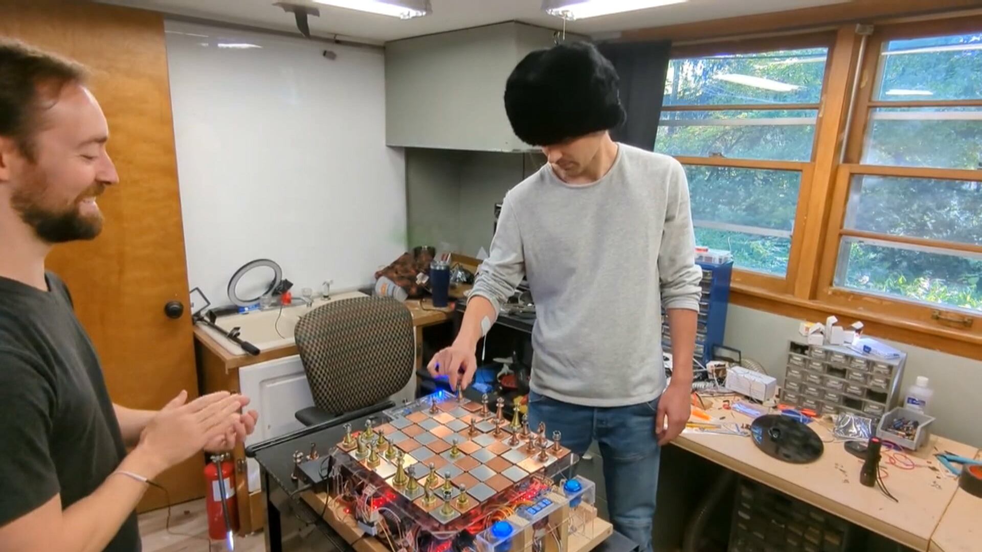 Novo tabuleiro de xadrez é capaz de dar choques