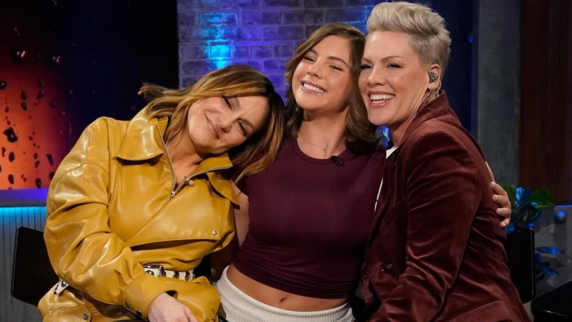 Rumo à Broadway: Pink faz dueto com a filha de 14 anos em musical