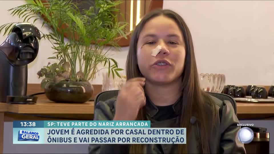 Jovem tem parte do nariz arrancada em briga dentro de ônibus em SP