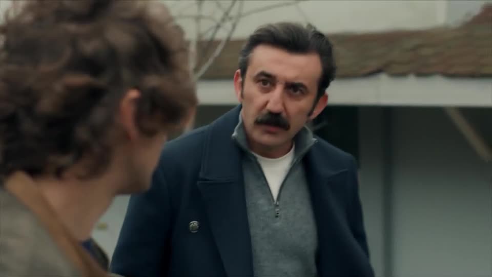 Reha perde a cabeça com Atilla, mas não faz ideia de com quem está mexendo | Coração de Mãe