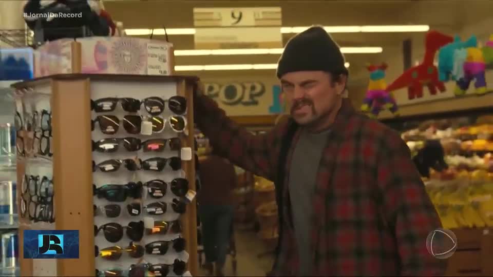 Filme 'Uma Batalha Após a Outra' é o vencedor da noite do Oscar e desbanca 'O Agente Secreto'