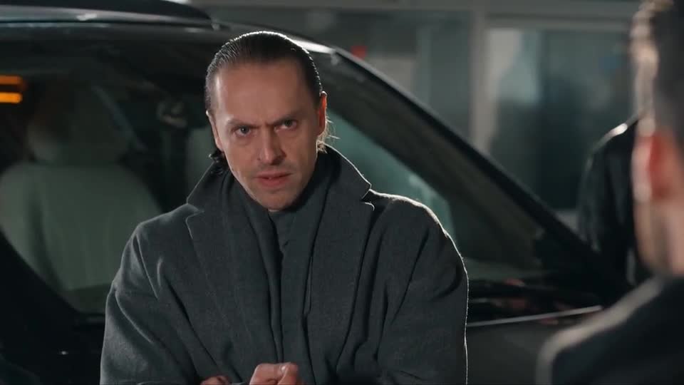 Atilla começa a descobrir a verdade sobre Lale | Coração de Mãe