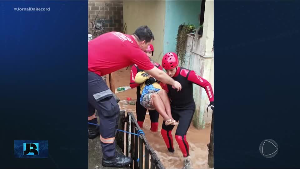 Chuvas no ES: equipes da Defesa Civil e da assistência social contabilizam prejuízos