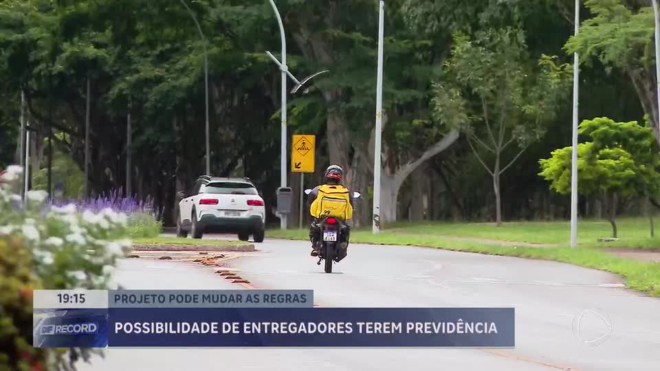 Entregadores de aplicativos: Câmara discute possibilidade de profissionais terem previdência