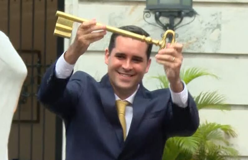 Eduardo Cavaliere assume cargo e se torna prefeito mais jovem da história do Rio