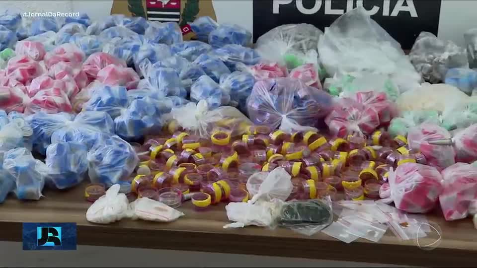 Polícia encontra drogas em casa usada como central de distribuição em Guarulhos (SP)