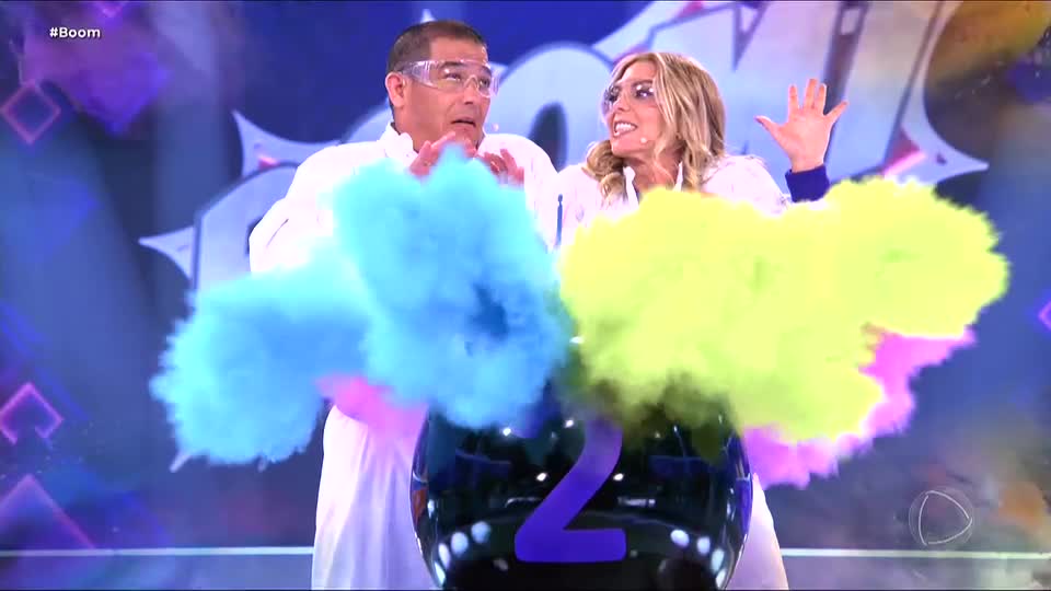 Sheila usa o próprio irmão como escudo para escapar da tinta colorida do Boom!; assista