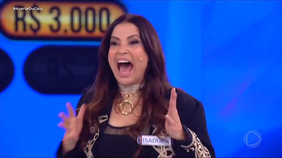 Nando Viana não tem ajuda de quatro amigos no palco do Acerte ou Caia! e cai no buraco